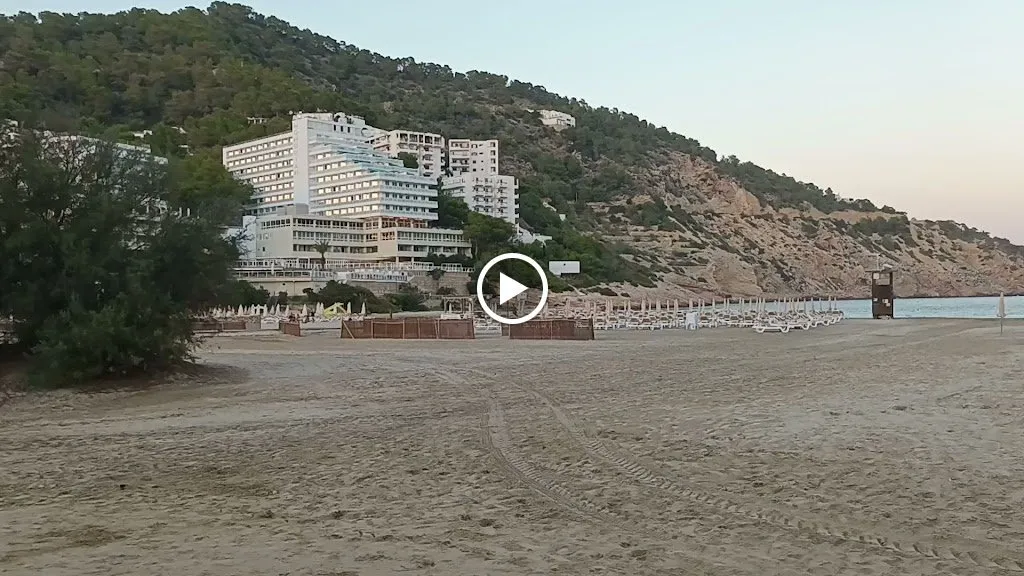 Hippiemarkt van Cala Llonga, hippiemarkt op Ibiza