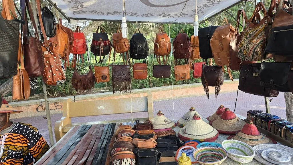 Hippiemarkt van Cala Llonga, hippiemarkt op Ibiza