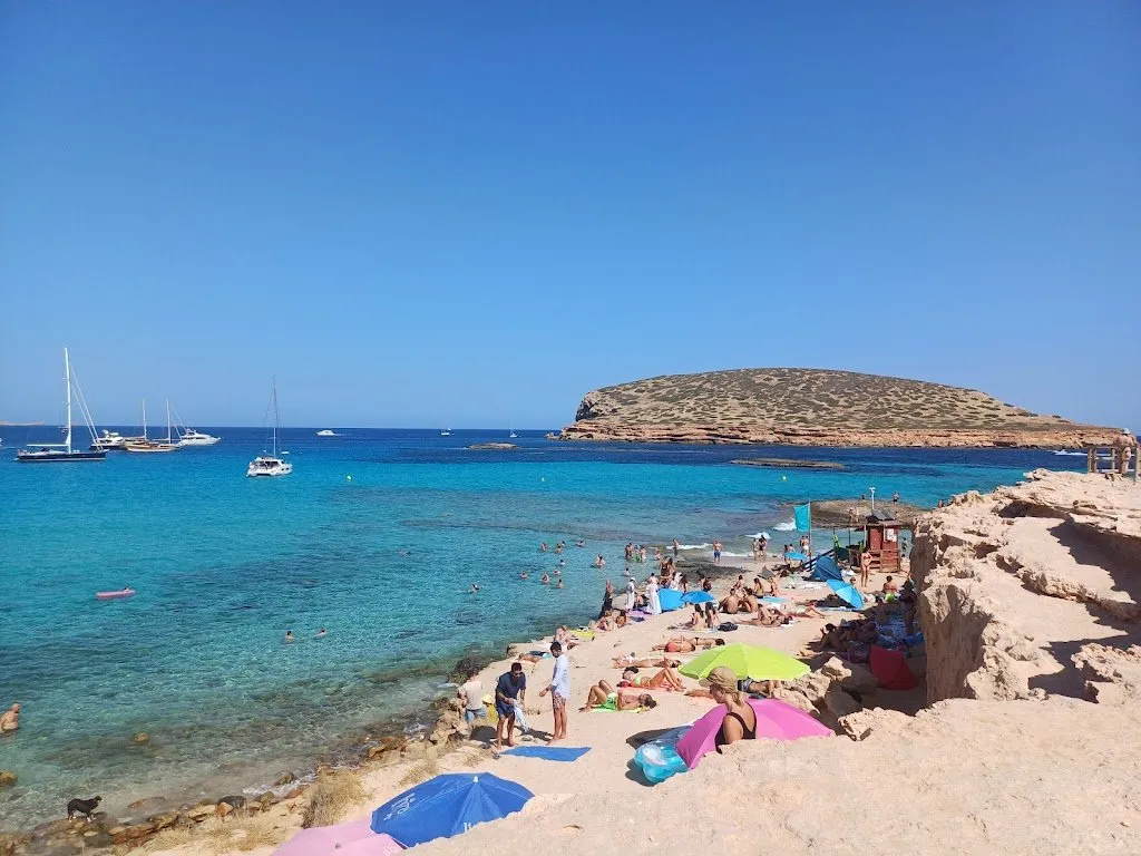 Cala Comte, strand op Ibiza