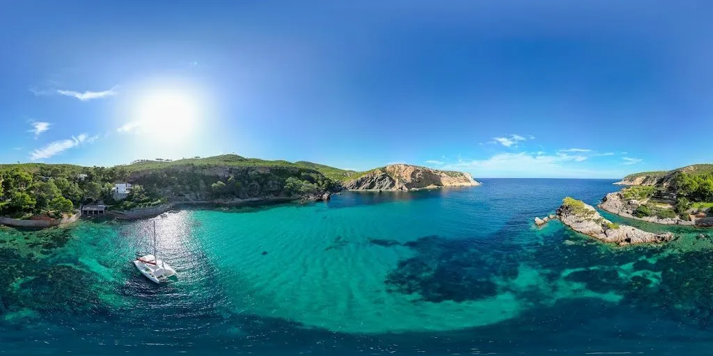 Cala Es Canaret, strand op Ibiza