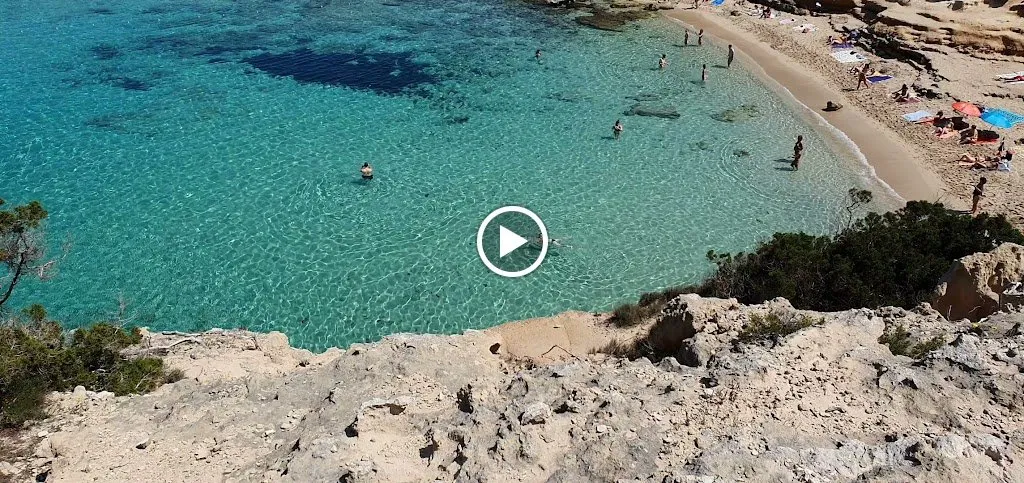 Cala Escondida, strand op Ibiza