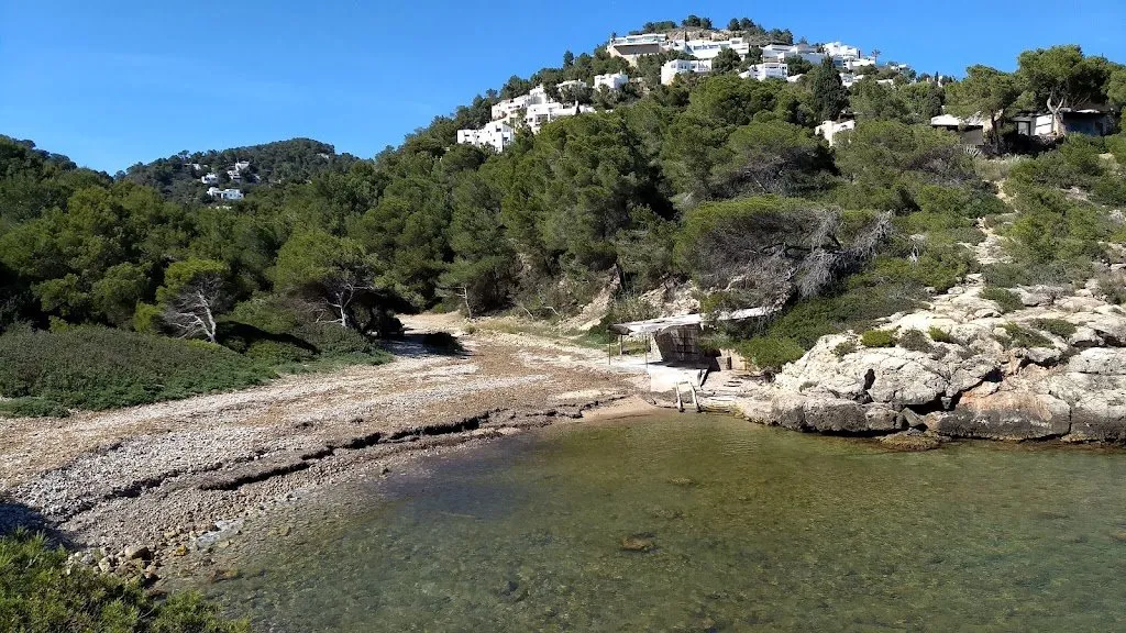 Cala Espart, strand op Ibiza