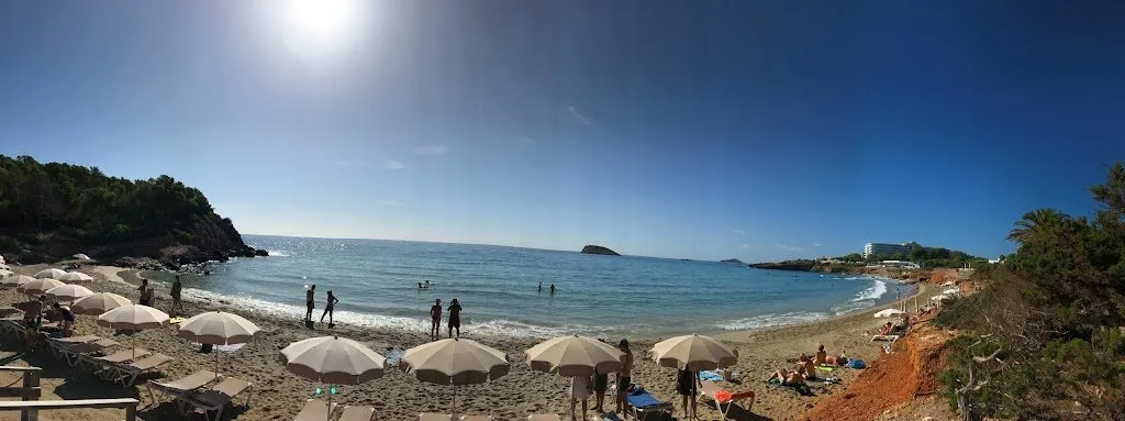 Cala Nova, strand op Ibiza