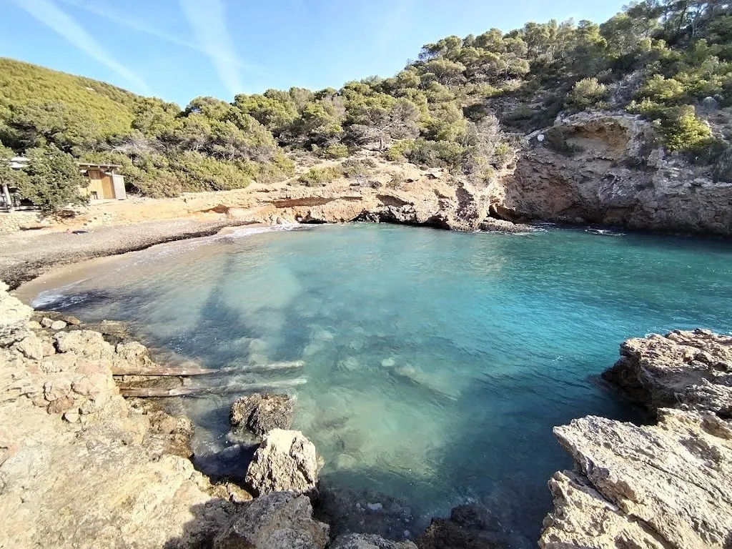 Cala Olivera, strand op Ibiza