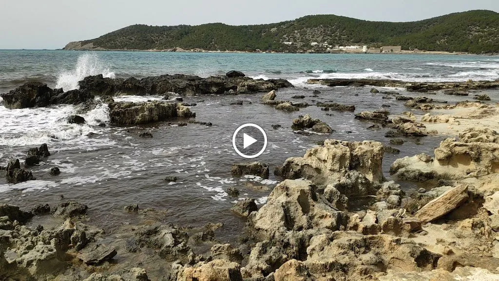 Cala Pluma, strand op Ibiza