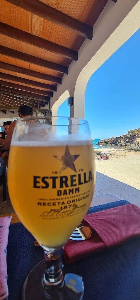 Cala Xarraca, strand op Ibiza