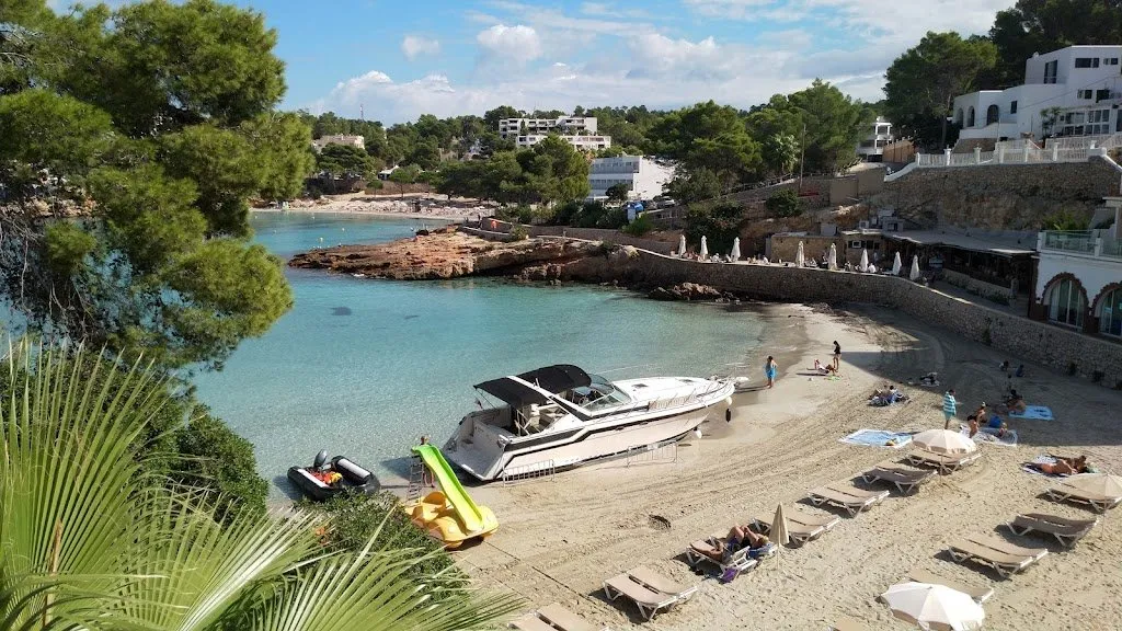 Cala de Portinatx, strand op Ibiza