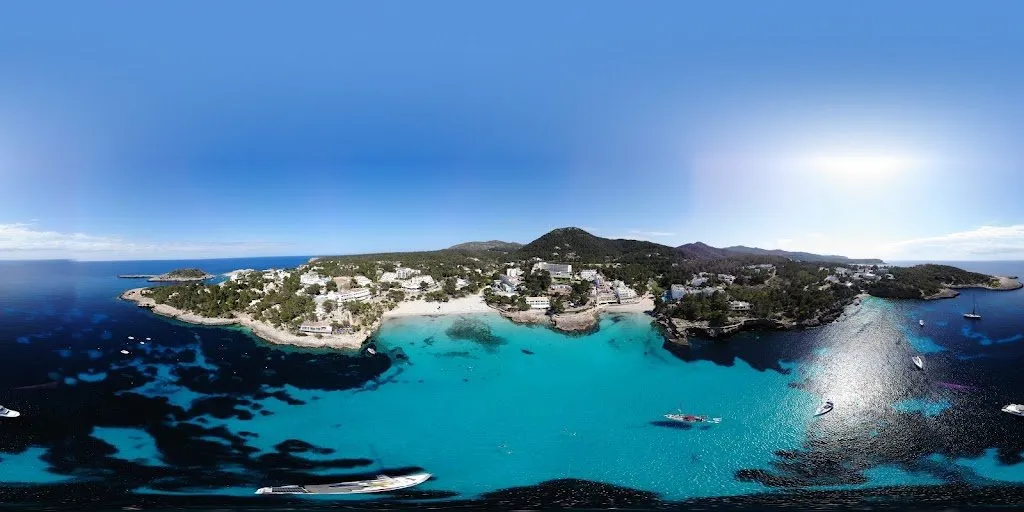 Cala de Portinatx, strand op Ibiza