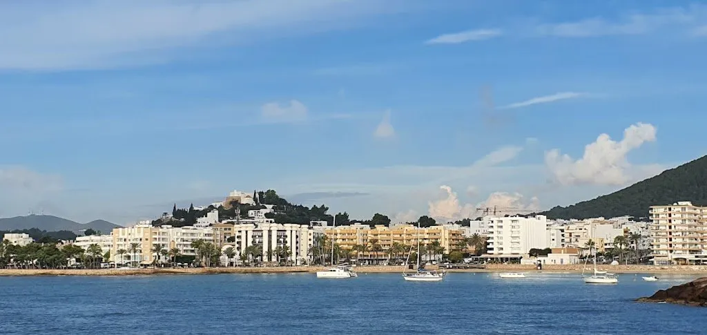 Platja de Santa Eulària, strand op Ibiza