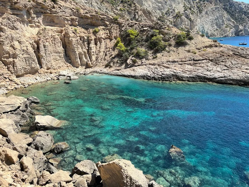 Sa Pedrera de Cala d’Hort, Geheimtipp auf Ibiza