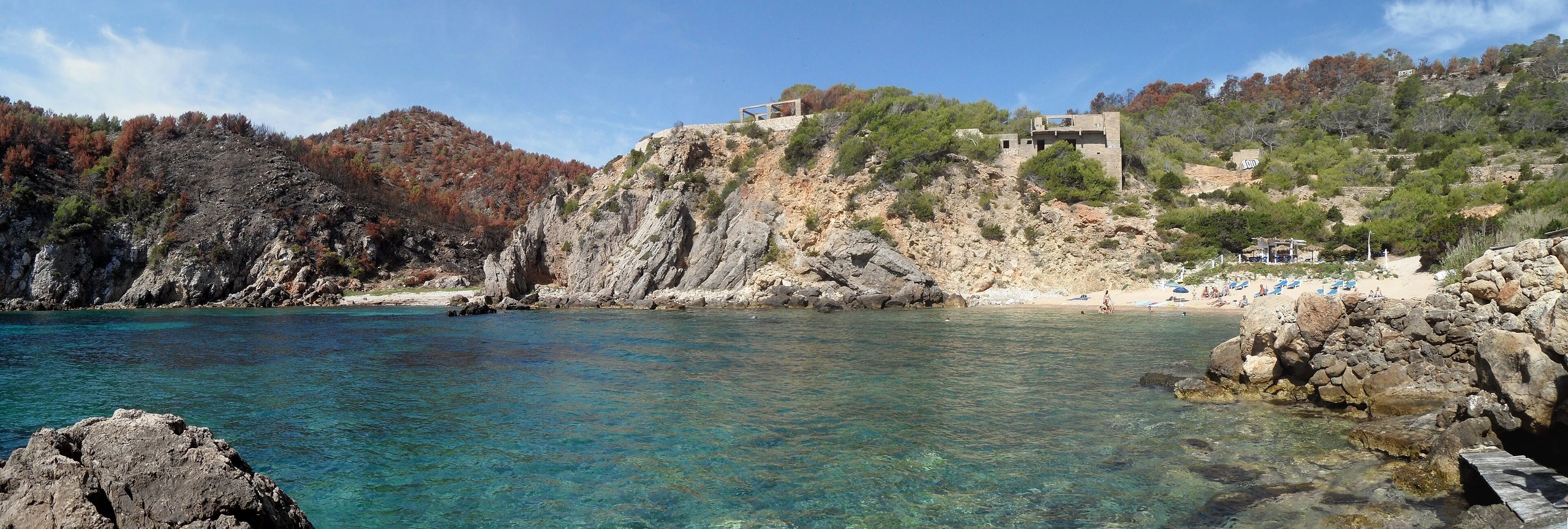 De ruïne van Cala d’en Serra, secret spot op Ibiza