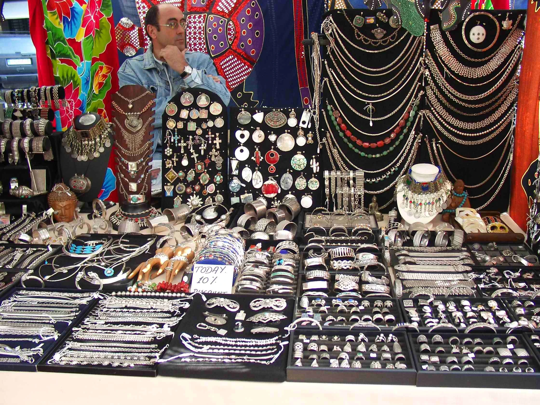 Hippiemarkt van Santa Eulària, hippiemarkt op Ibiza